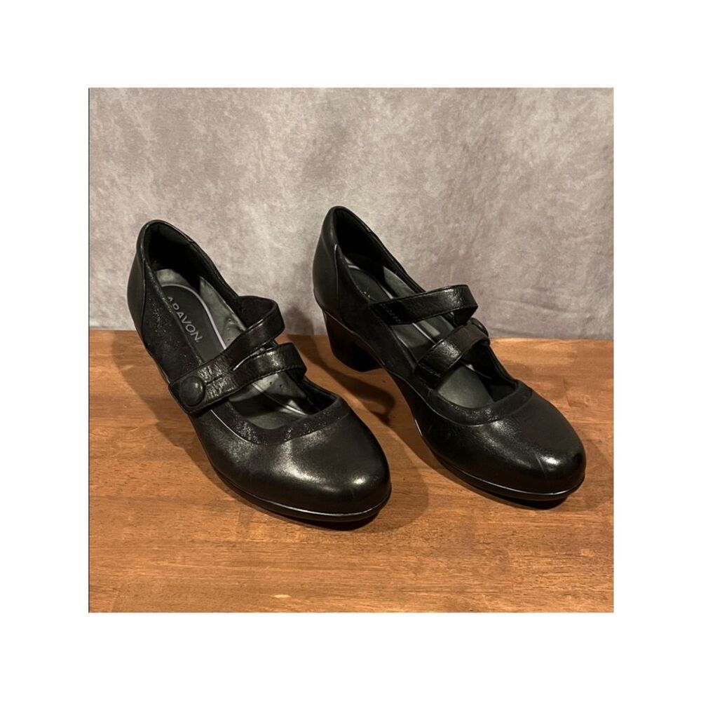 Aravon comfort Mary Jane leather heels size 9.5